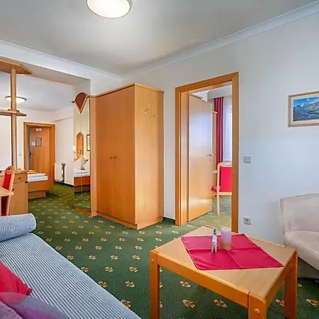 Guesthouse Tauplitzalm Hotel 3*