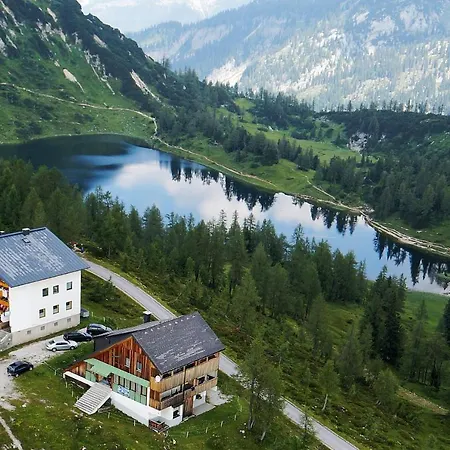 Hotel Alpenrose